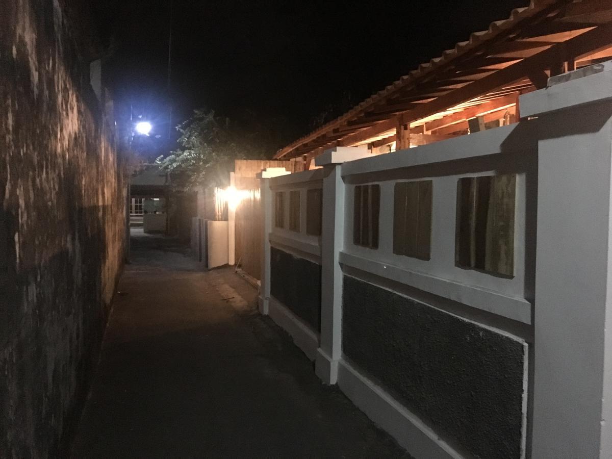 Wood Stone Hostel Yogyakarta Exterior photo